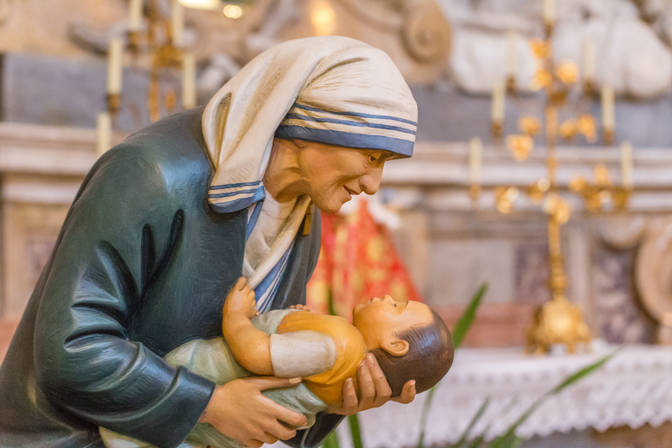 Azize Teresa'nın Azizelik Günü