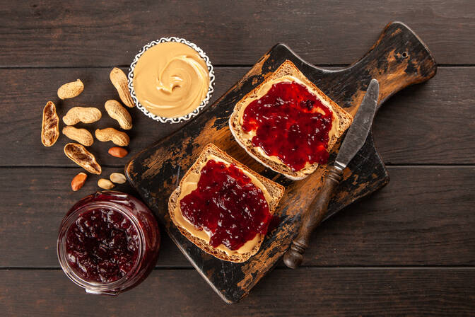 Nationaler Tag der Erdnussbutter und Marmelade