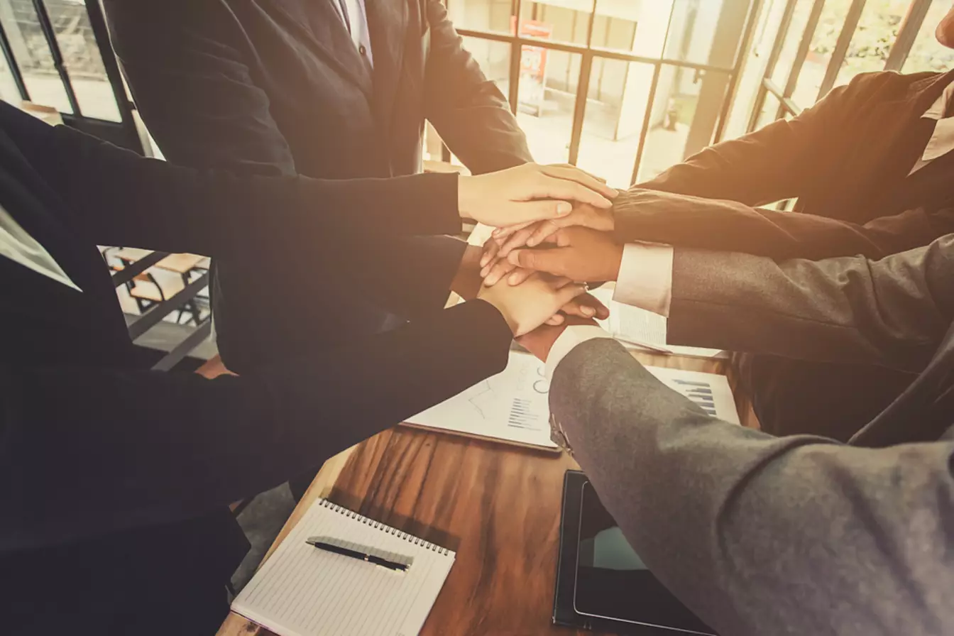 Ngày Quốc tế vui vẻ tại nơi làm việc