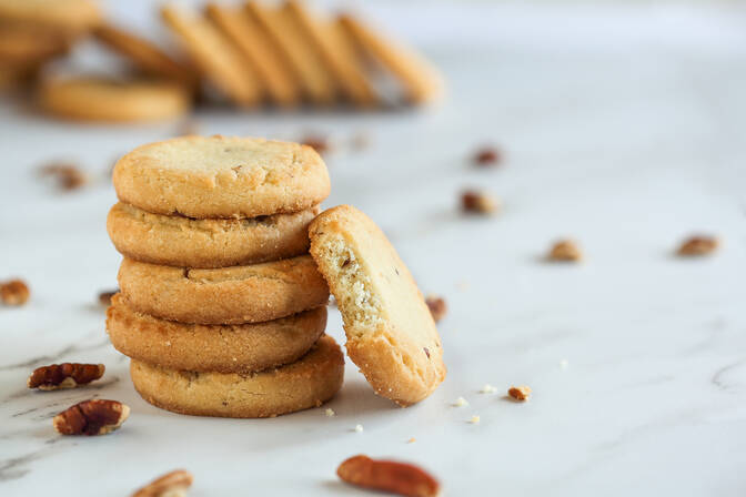 Національний день пісочного печива з горіхами пекан