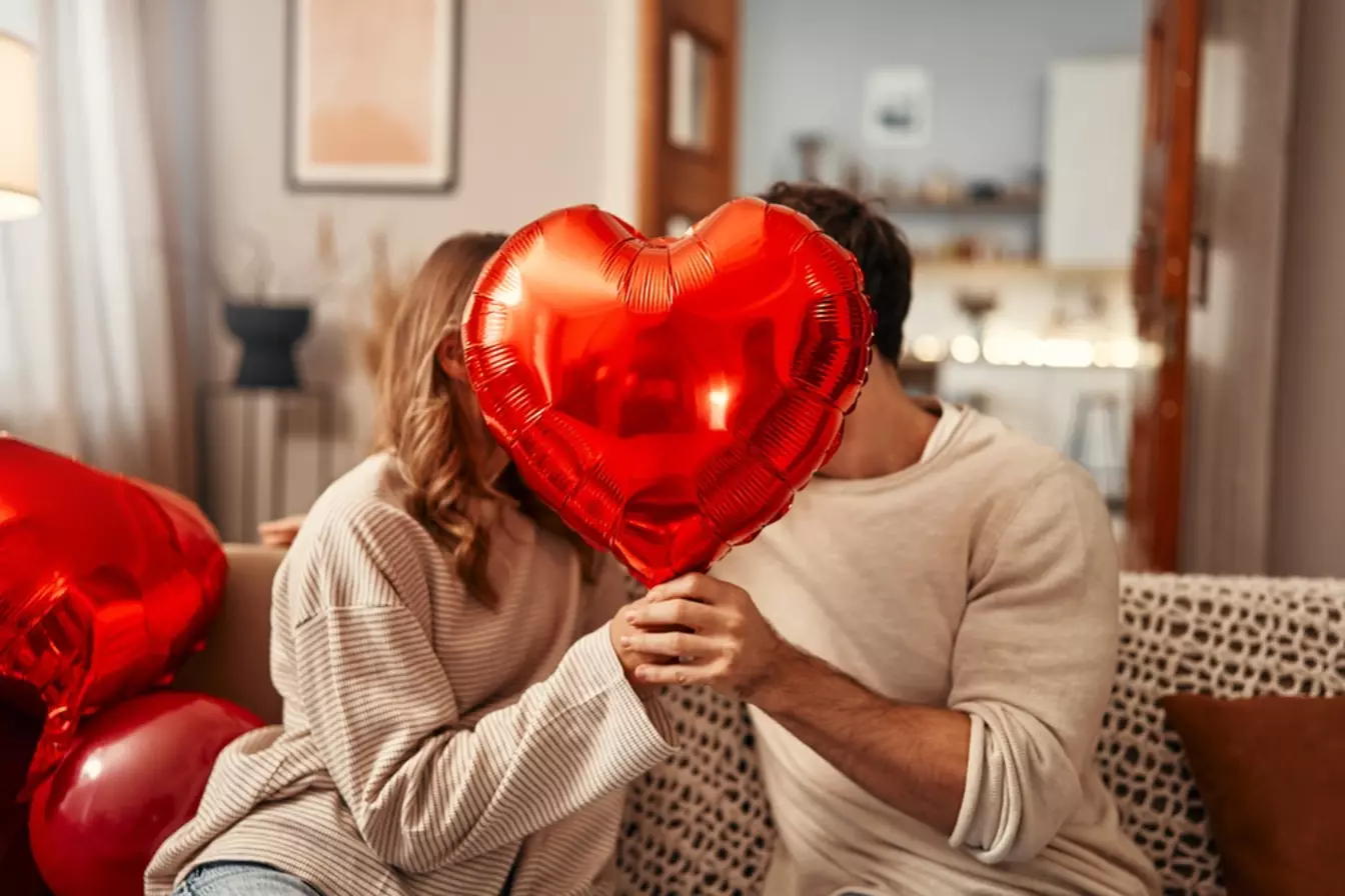 こっそりキスする日