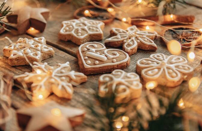 National Gingerbread Cookie Day