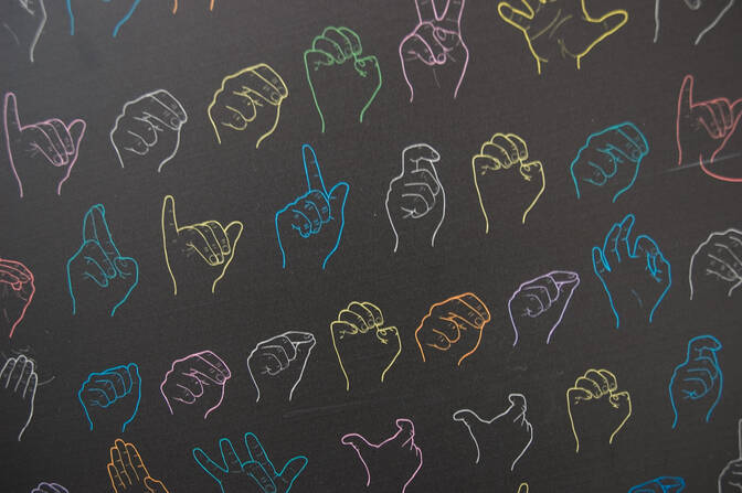 Міжнародний день жестових мов